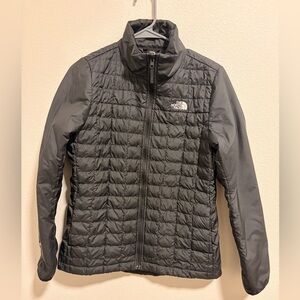 The North Face Black Quilted Outerwear Zip-Up Winter Women’s Jacket READ